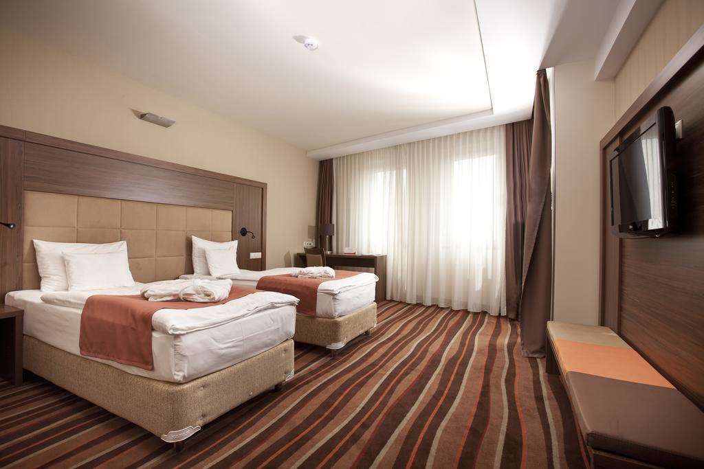 Hotel Makar Sport & Wellness Pecs Room photo